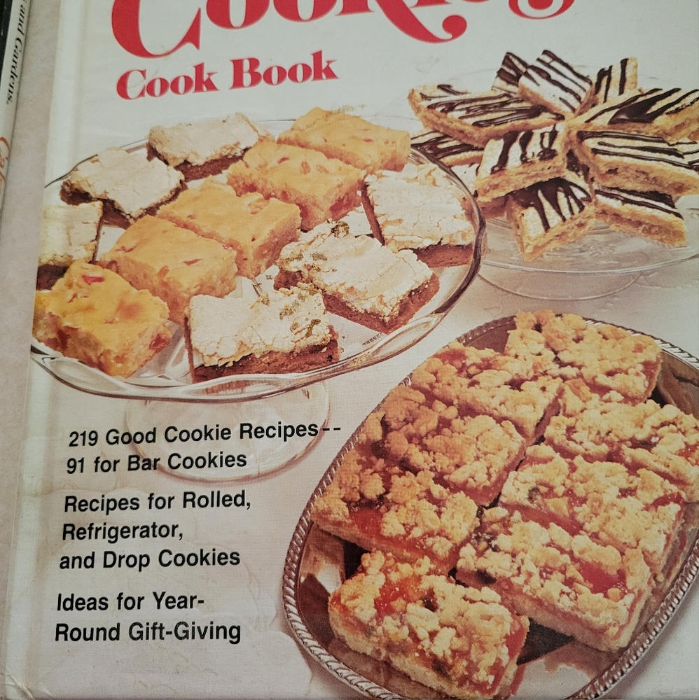 Vintage Cook Books - Picture 3 of 4